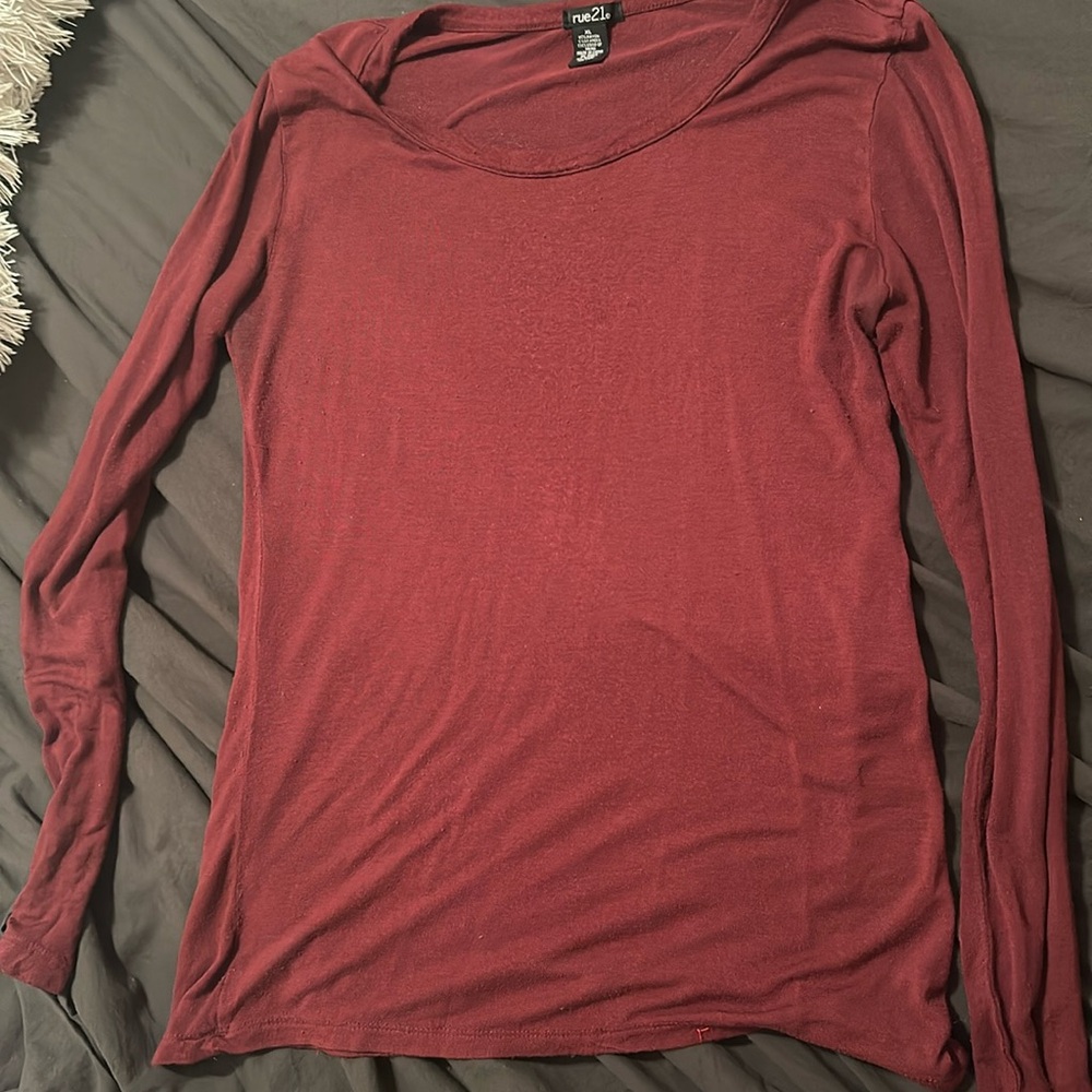 Burgundy/U-Neck/Long Sleeve/XL T-Shirt/Used